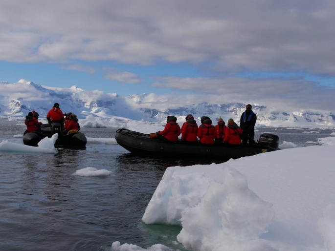 76 женщин отправятся  в Антарктиду для борьбы  с гендерным неравенством