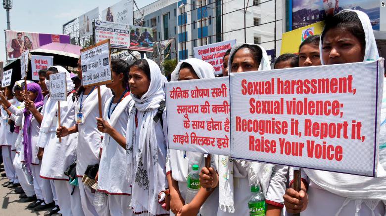 В Индии изнасиловали активисток, выступающих против торговли людьми